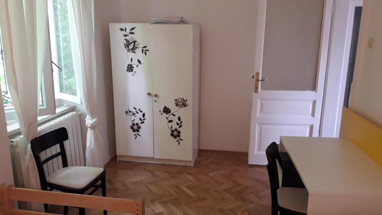 Apartman Pem Pula Exterior photo